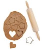 Clipped gingerbread dough with rolling pin