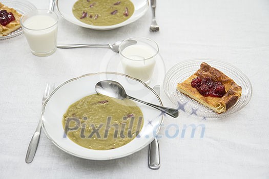 Soup dinner with milk and cake Soup dinner with milk and cake