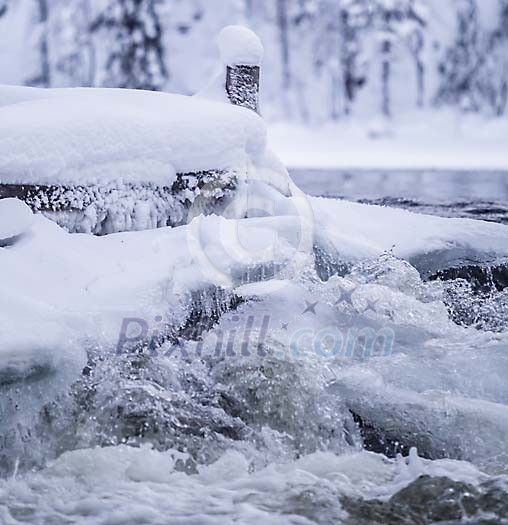 Flow of the icy river