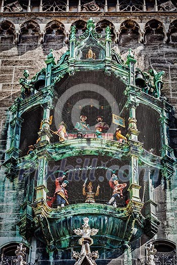 Animated figurines of Rathaus-Glockenspiel - tourist attraction on New Town hall of Munich, Germany Animated figurines of Rathaus-Glockenspiel - tourist attraction on New Town hall of Munich, Germany
