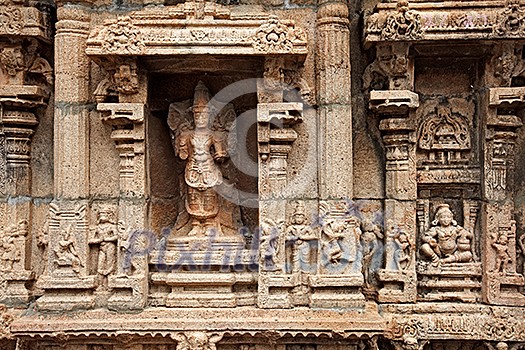 Bas reliefes in Hindu temple. Sri Ranganathaswamy Temple. Tiruchirappalli (Trichy), Tamil Nadu, India