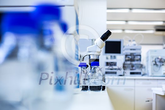 Chemistry lab (shallow DOF; focus on the beakers in the foreground) Chemistry lab (shallow DOF; focus on the beakers in the foreground)