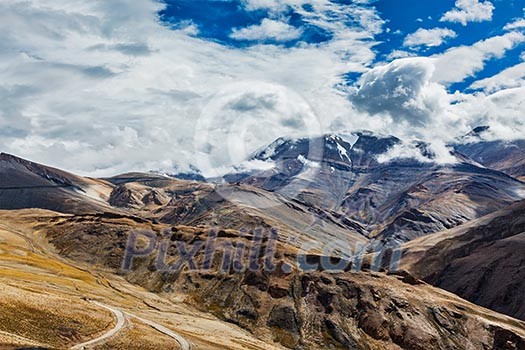 Himalayan landscape near Tanglang-La pass. Ladakh, India