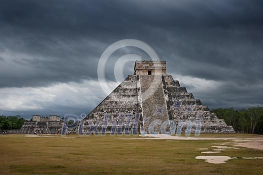 Anicent mayan pyramid in Chichen-Itza, Mexico Anicent mayan pyramid in Chichen-Itza, Mexico