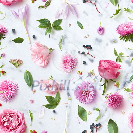 Elegance Seamless wallpaper pattern with flowers on pink background Elegance Seamless wallpaper pattern with flowers on pink background