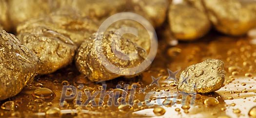Washing gold nuggets Washing gold nuggets