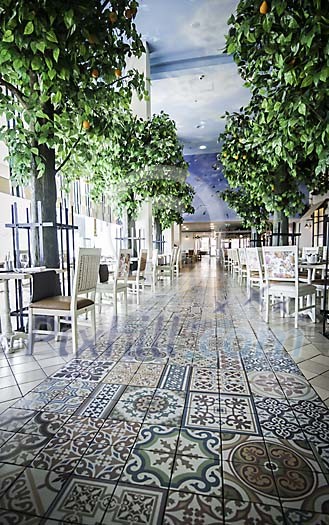 Indoor avenue with no people Indoor avenue with no people