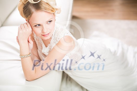 Gorgeous bride on her wedding day (color toned image; shallow DOF) Gorgeous bride on her wedding day (color toned image; shallow DOF)