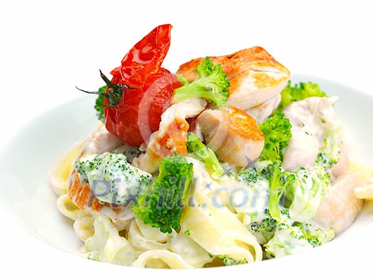 Macaroni with cheese, chicken and mushrooms Macaroni with cheese, chicken and mushrooms
