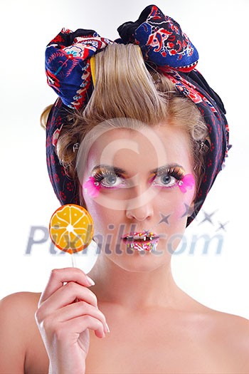 Fashion Beauty. Beautiful Woman With hairsyle and Luxury Makeup. Beautiful Girl Face Fashion Beauty. Beautiful Woman With hairsyle and Luxury Makeup. Beautiful Girl Face