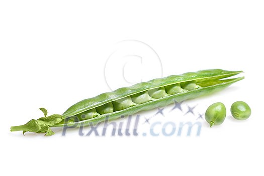 peas isolated on white