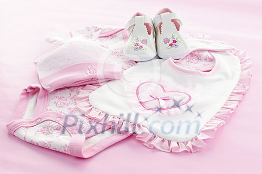 Pink infant girl clothing for baby shower Pink infant girl clothing for baby shower