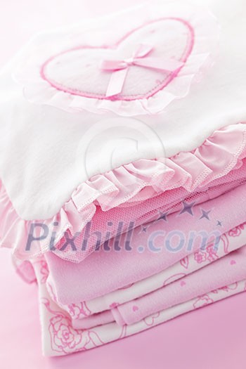 Pink infant girl clothing for baby shower Pink infant girl clothing for baby shower
