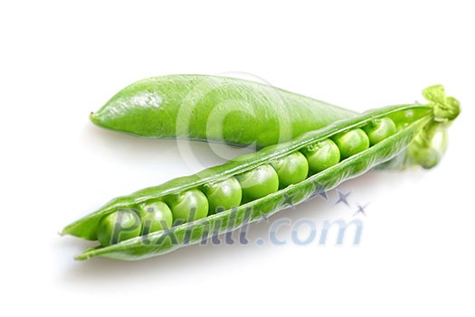 peas isolated on white