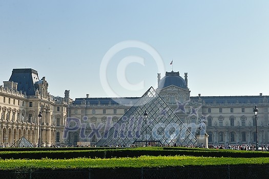 france louvre history museum in paris at day and clear sky france louvre history museum in paris at day and clear sky